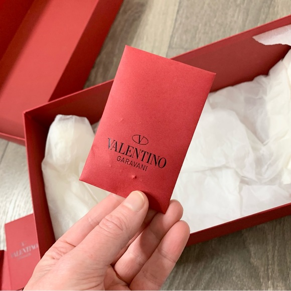 Valentino Rockstud Jelly Thong Sandals Power Nude Bows Studs Size 6 - Picture 13 of 14